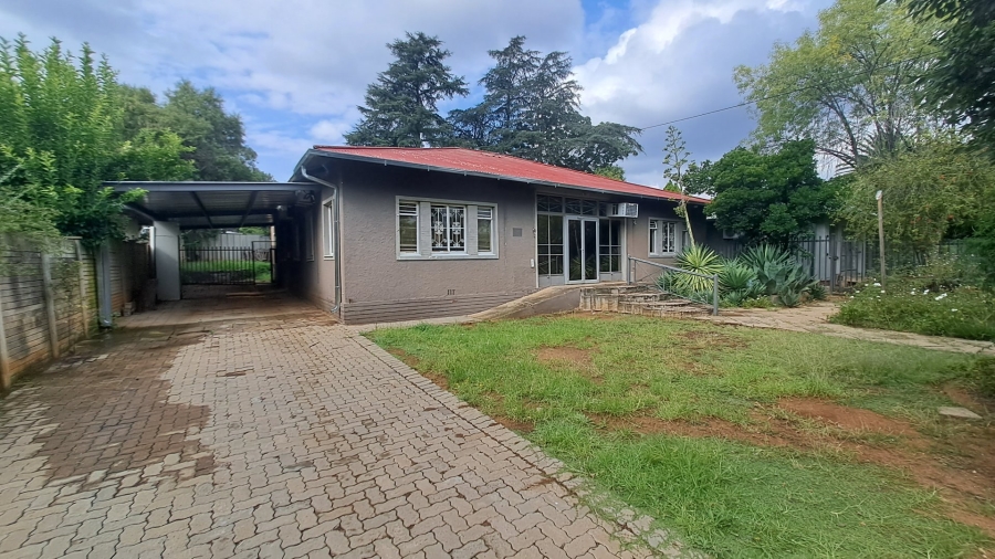 5 Bedroom Property for Sale in Westdene Free State